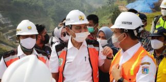 Tinjau Bendungan di Bogor, Luhut Minta Penanganan Banjir Jakarta Terintegrasi