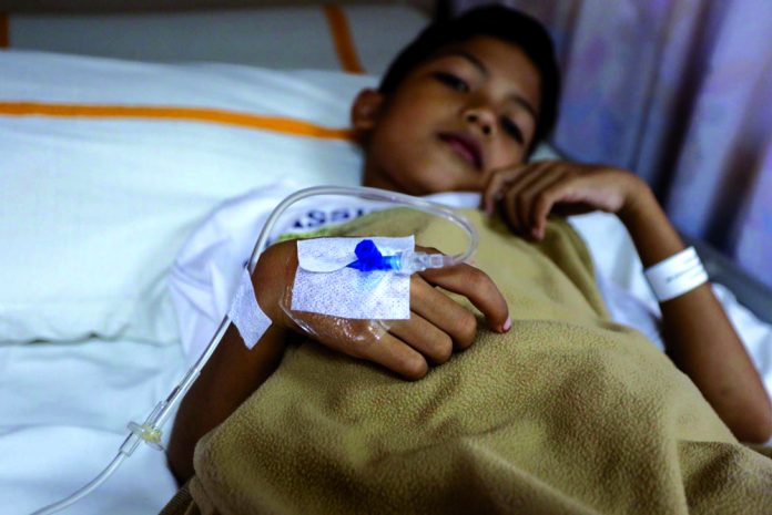 tingginya-kasus-dbd-di-jatim-pasien-dirawat-di-lorong-rumah-sakit_c_0_280022