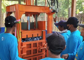 Program Desa Pesisir Bersih Mandiri Diinisiasi di Banyuwangi